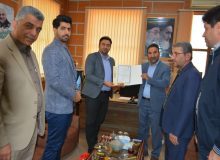 عزیز نوری از رئیس مرکز فروش و خدمات گروه صنعتی بوتان در منطقه غرب کشور تقدیر کرد