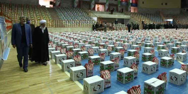 رزمایش مومنانه سپاه کرمانشاه در ایستگاه شب‌های قدر/ توزیع ۳۰ هزار بسته معیشتی آغاز شد