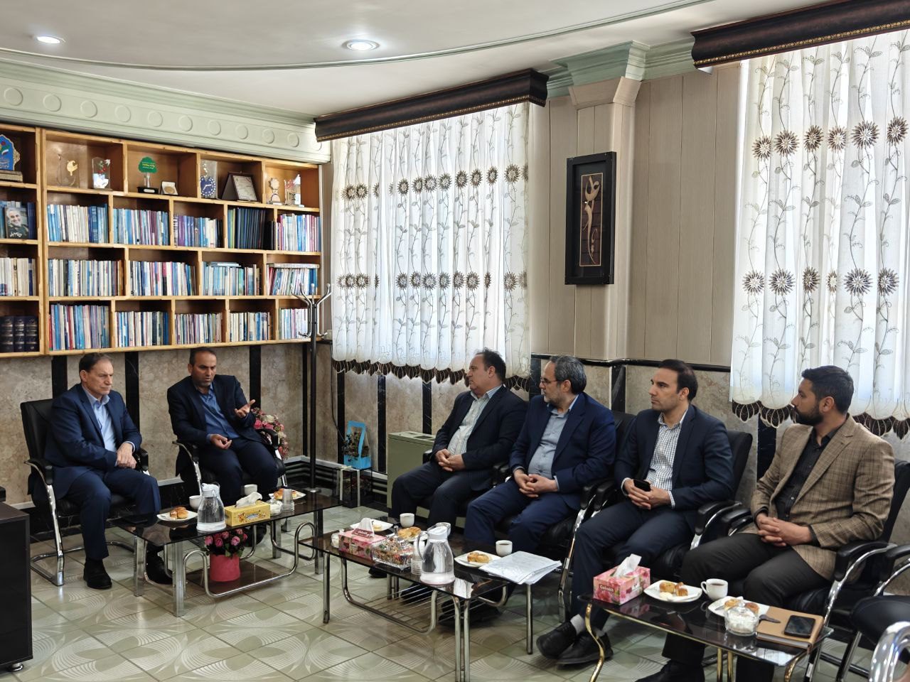 جلسه پیگیری نهضت توسعه عدالت در فضاهای آموزشی استان کرمانشاه