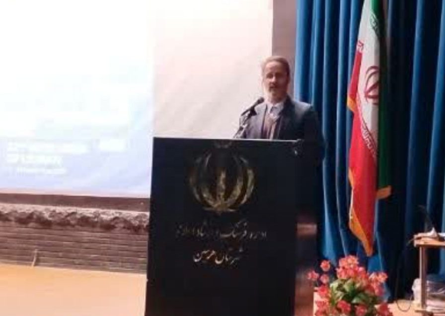 برگزاری همایش تجلیل از فعالان حوزه کتاب شهرستان هرسین