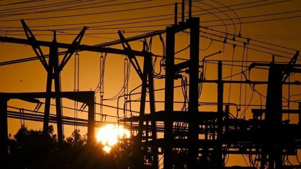 لزوم همراهی همه مشترکان صنعتی و اصناف برای مدیریت مصرف برق