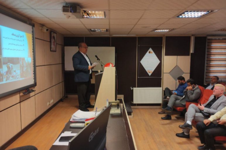 مراسم تقدیر از کارکنان نمونه مدیریت درمان تامین اجتماعی استان کرمانشاه